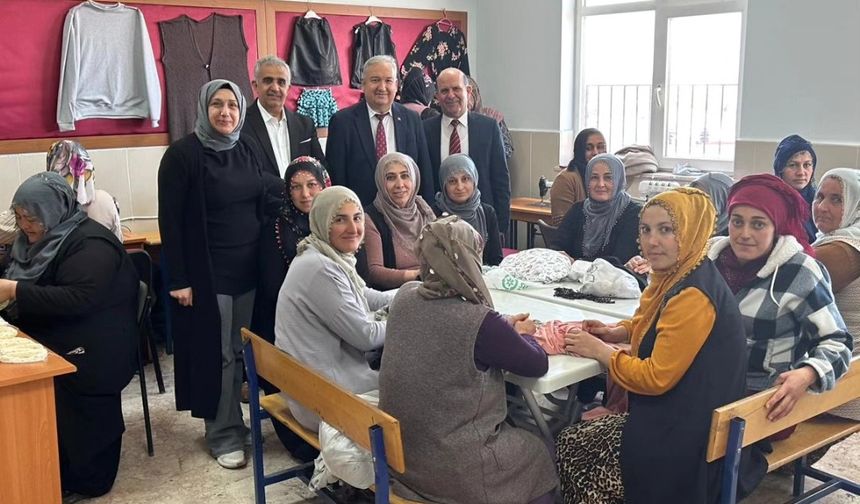 Niğde Halk Eğitimi Merkezi’nden kadın istihdamına destek