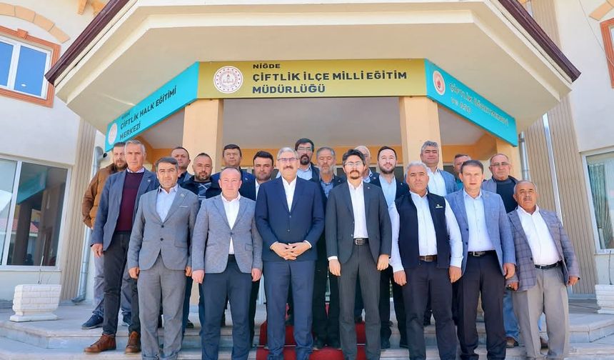 Uzkurt, Çiftlik ilçesinde muhtar ve vatandaşları dinledi
