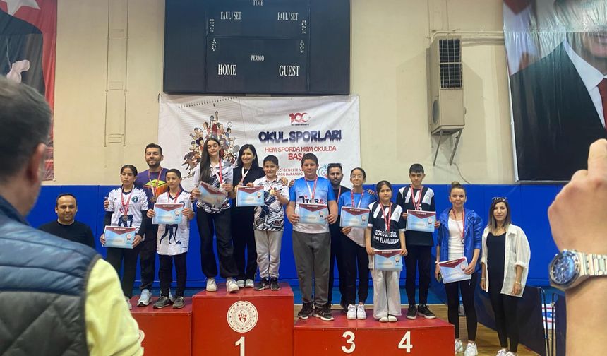Bor Kızılca Atatürk Ortaokulu’nun Floor Curling Başarısı