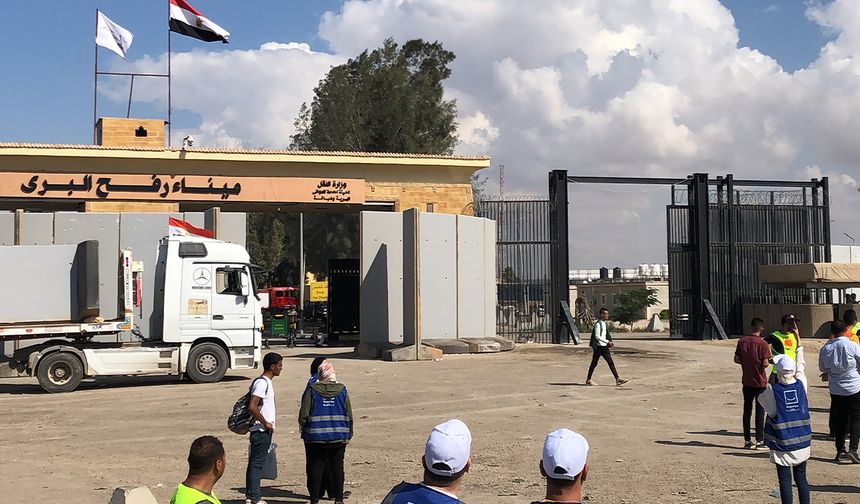 İsrail medyası: "Gazze'deki Refah Sınır Kapısı bugün açılacak"