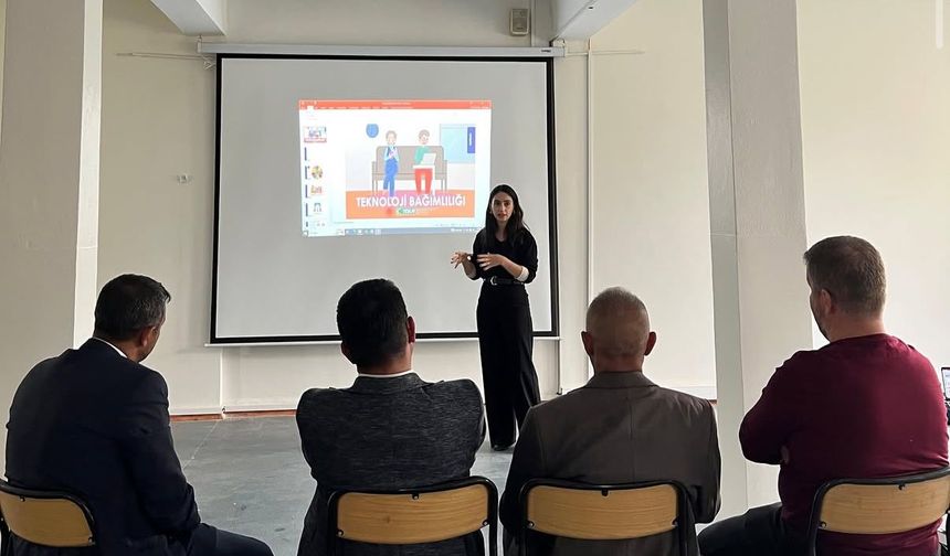 Bor’da Muhtarlara “Teknoloji Bağımlılığı” Eğitimi Verildi
