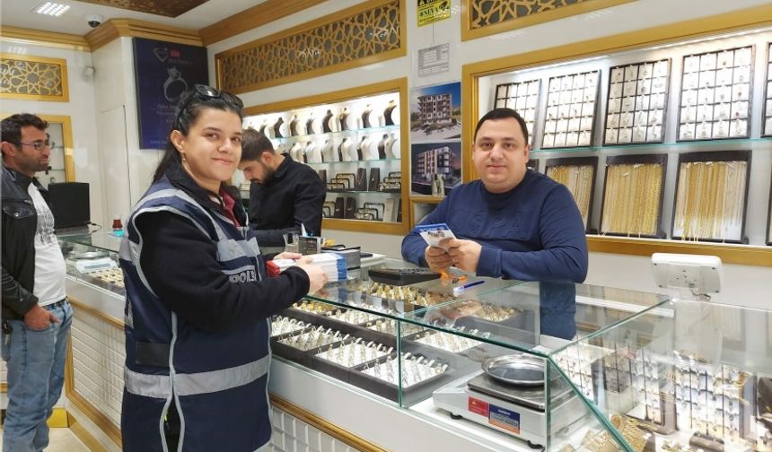 Bor’da Polis Kuyumcuları Dolandırıcılığa Karşı Uyardı