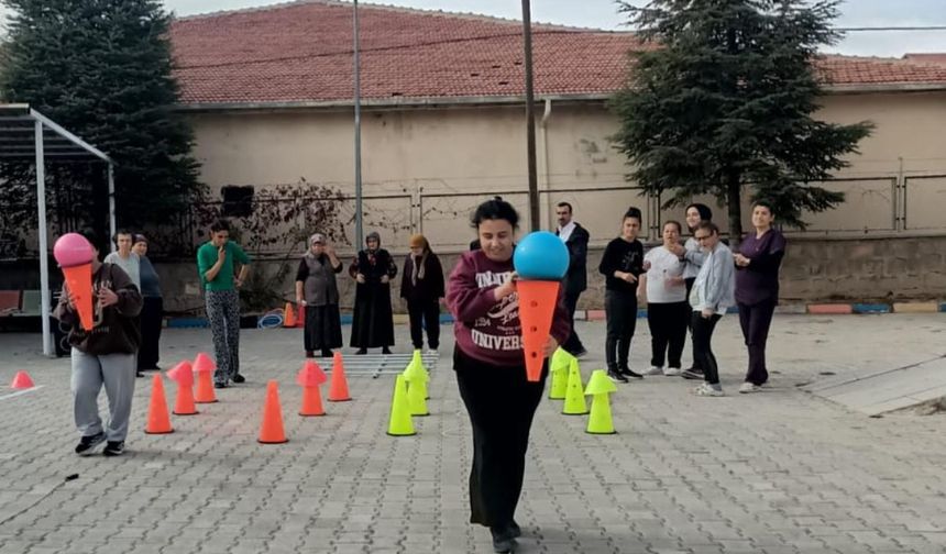 Altunhisar Bakım Merkezi’nde Eğlenceli ve Öğretici Etkinlikler Düzenlendi