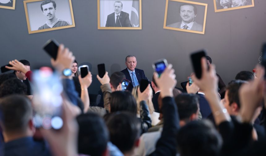 "İsrail'in yaptığı ihanetleri bir kenara koymak mümkün değil"