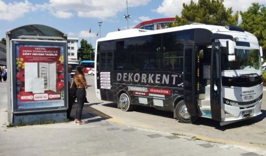 Niğde Belediyesinin aralık ayı meclis toplantısında alınan kararla öğrenci, tam ve kartsız biniş ücretleri artırıldı.