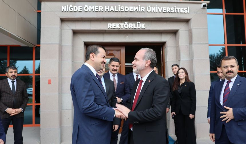 Adalet Bakan Yardımcısı Mehmet Yılmaz, Rektör Prof. Dr. Hasan Uslu’yu Ziyaret Etti