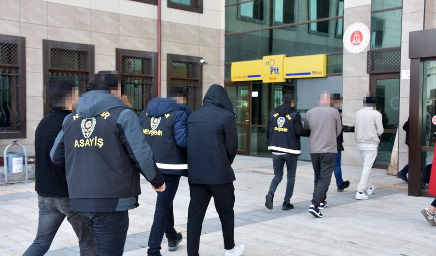 Nevşehir'de vurguncu sahte polis ve savcılar yakalandı