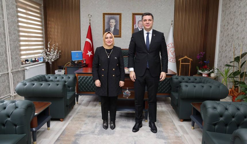 Kaymakam Turan’dan Müdür Özbek’e ziyaret