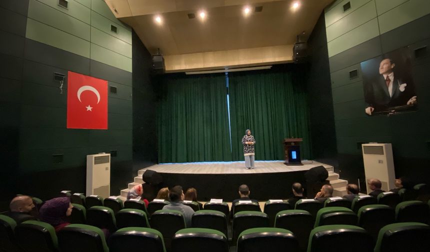 Koruyucu Aile Hizmet modeli anlatıldı