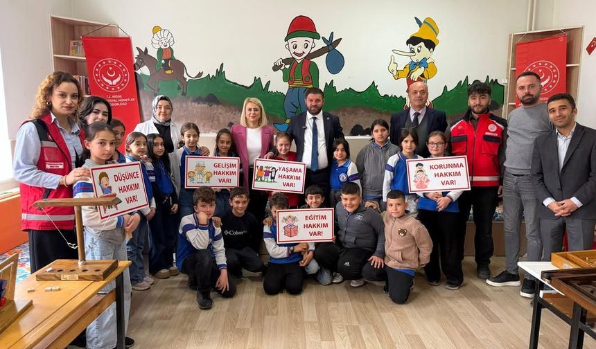 Çocuklar Kitapların büyülü dünyasıyla buluştu