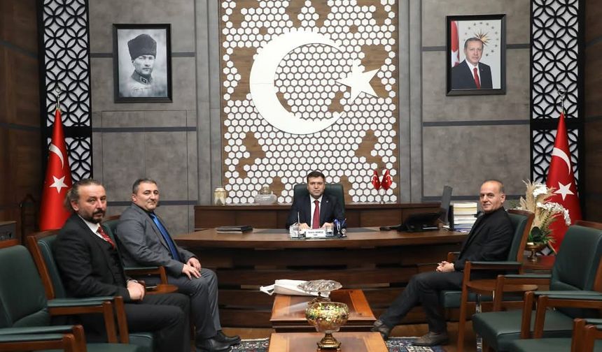 Anadolu Eğitim Sen Niğde Vali Akmeşe’ye rapor sundu