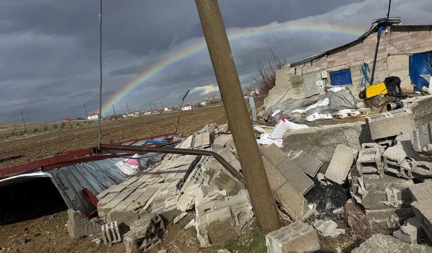 Himmetli ’de Rüzgâr, Çiftliğe zarar verdi