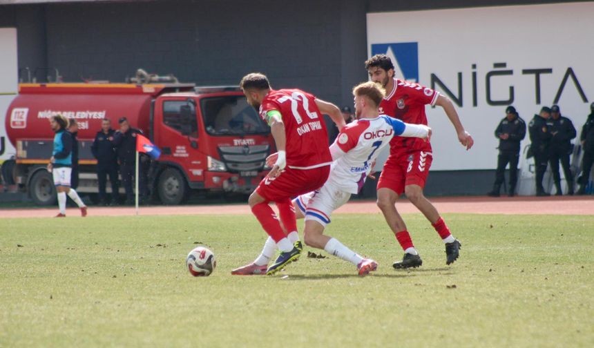 Niğde Belediyesispor uzatmalarda güldü!