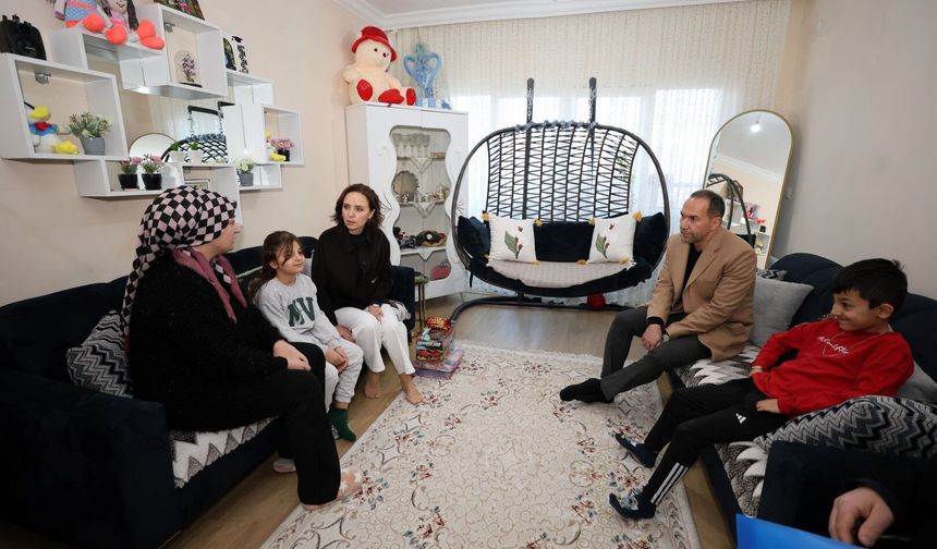 Başkan Özdemir’den Ramazan ayında çat kapı ziyaret