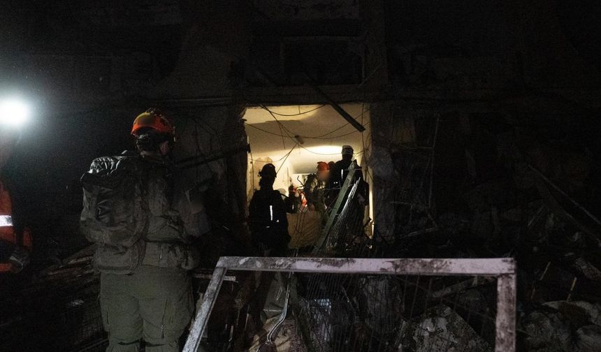 Bağdat Havalimanı’nda ABD üssüne 6 saldırı