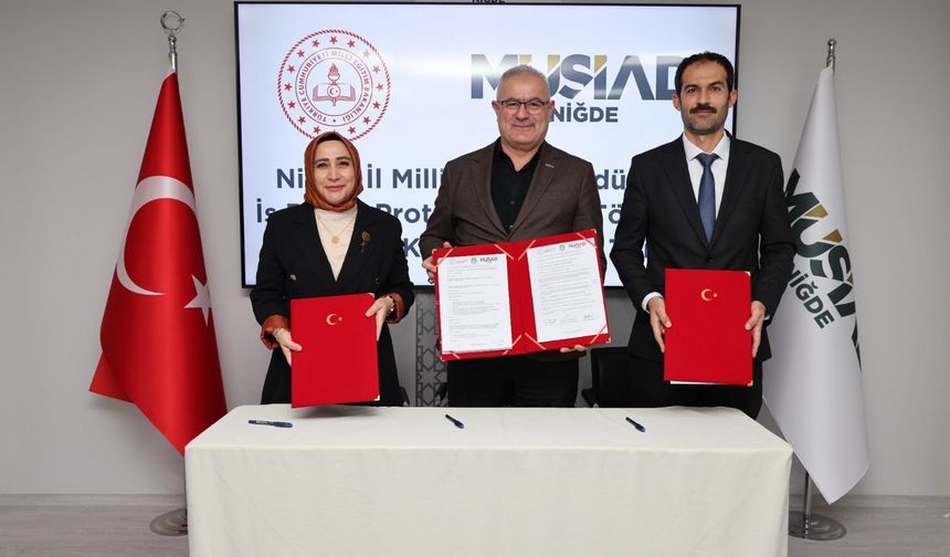 Eğitim ve iş dünyası omuz omuza