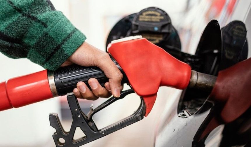 Akaryakıtta gece yarısı yeni artış!