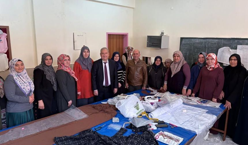 Niğde HEM’den Giyim Üretim Kursuna ziyaret