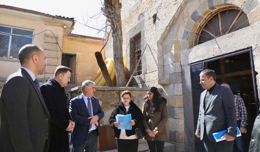 Akmeşe ve Özdemir çalışmaları inceledi