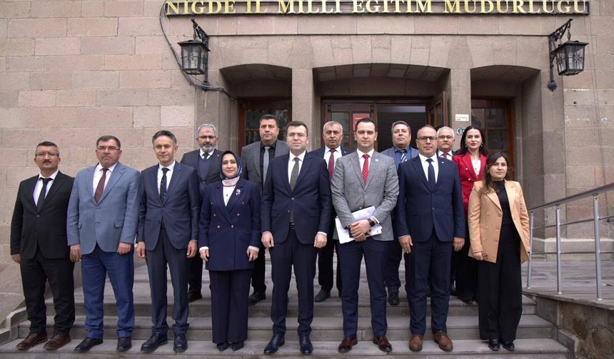 Vali Akmeşe’den İl Milli Eğitim Müdürlüğü’ne ziyaret