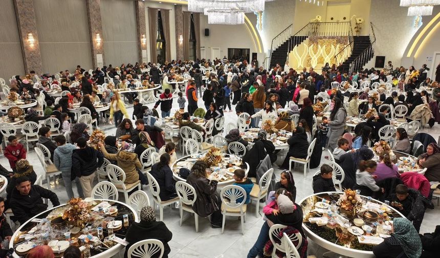 Yetim Çocuklar için ‘Gönül Sofraları’ kuruldu