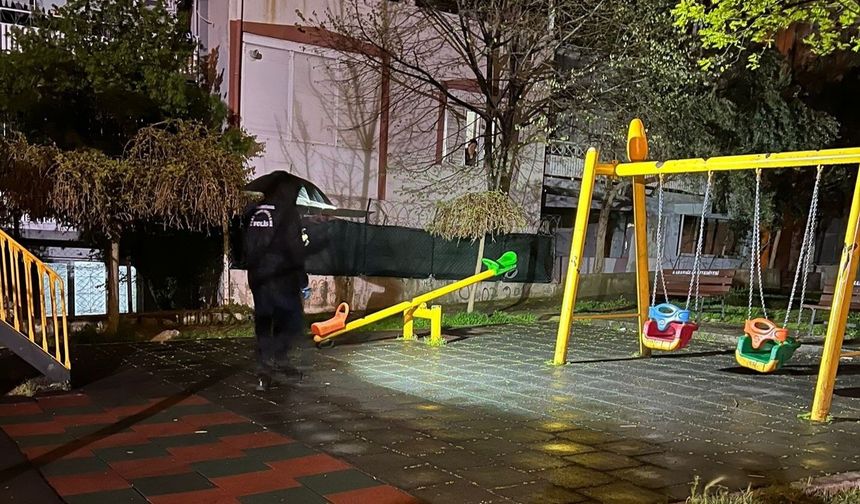 İzmir'de 2 yaşındaki çocuğa bıçaklı saldırı!