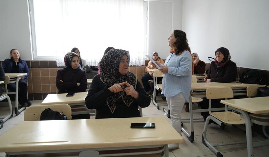 Hasta ve yaşlı bakımı kursu istihdama kapı açıyor