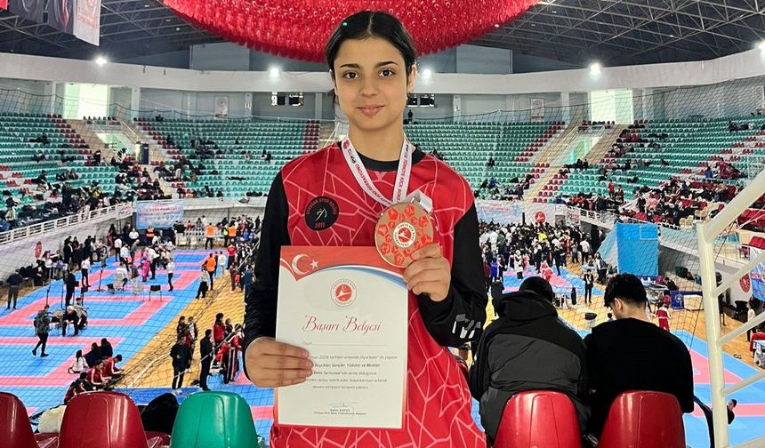 Kick Boks Türkiye Şampiyonası’nda Niğde’ye gurur!