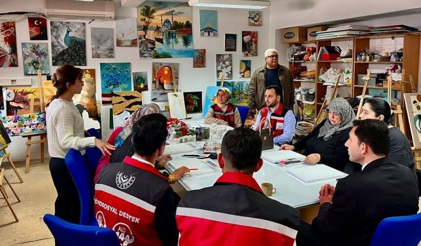 Şehit yakınları ve gaziler için sanat atölyeleri