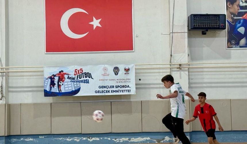 “Gençler Sporda, Gelecek Emniyette!”