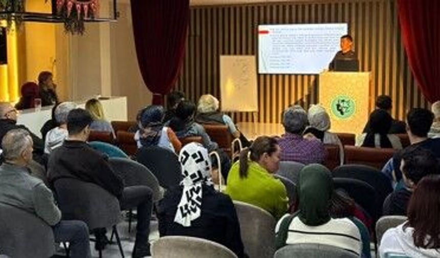 Türk Ocakları Niğde’de Ortak Alfabe sohbeti