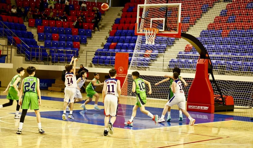 Basketbol Küçükler Grup Müsabakaları tamamlandı