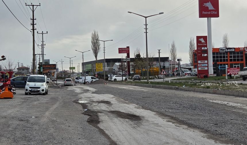 CHP Niğde’den Ata Sanayi yol çalışmalarına tepki