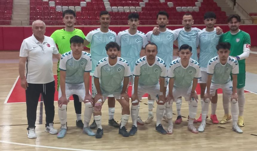 NÖHÜ Futsal takımından ikincilik başarısı