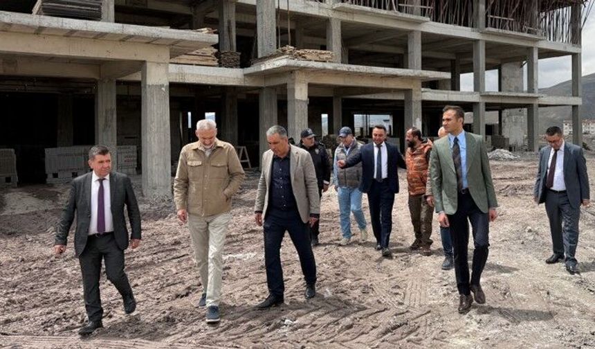 Çamardı Devlet Hastanesi inşaatında inceleme
