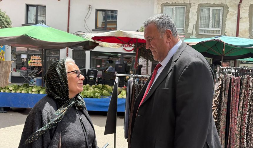 Vekil Gürer vatandaşları ve esnafı dinledi