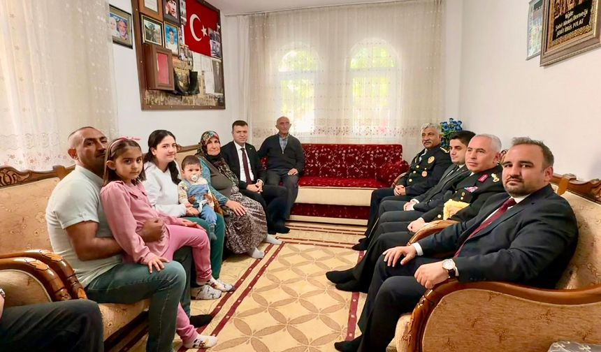 Şehit Aileleri Bayramda unutulmadı