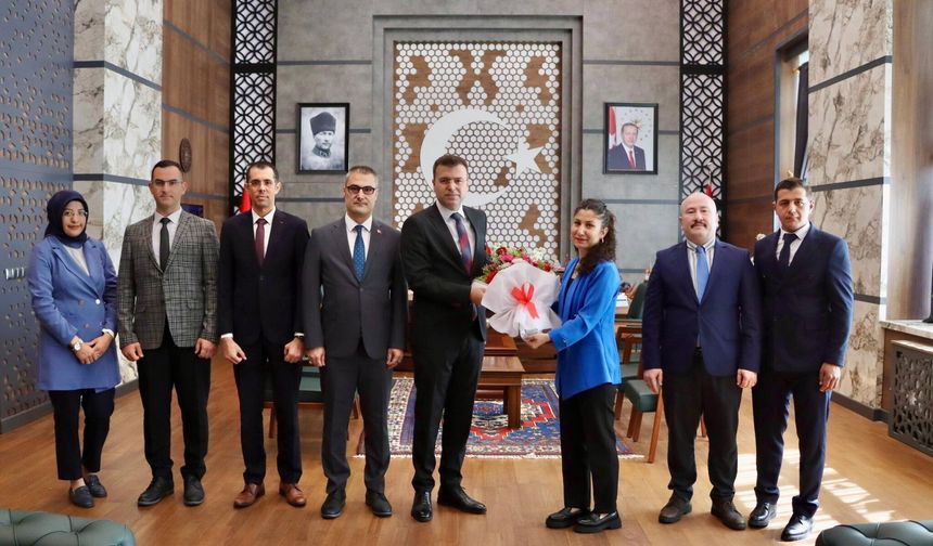 SGK Müdürü Buz’dan Vali Akmeşe’ye ziyaret