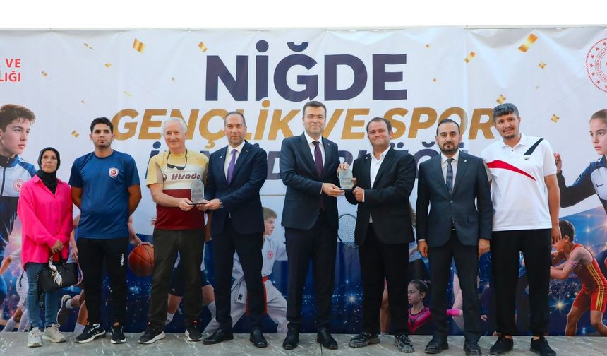 Niğde’de Spor Okulları ve ödül töreni
