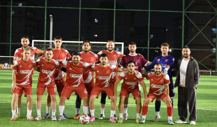 Ovalıbağ FK Şampiyonluğa koşuyor