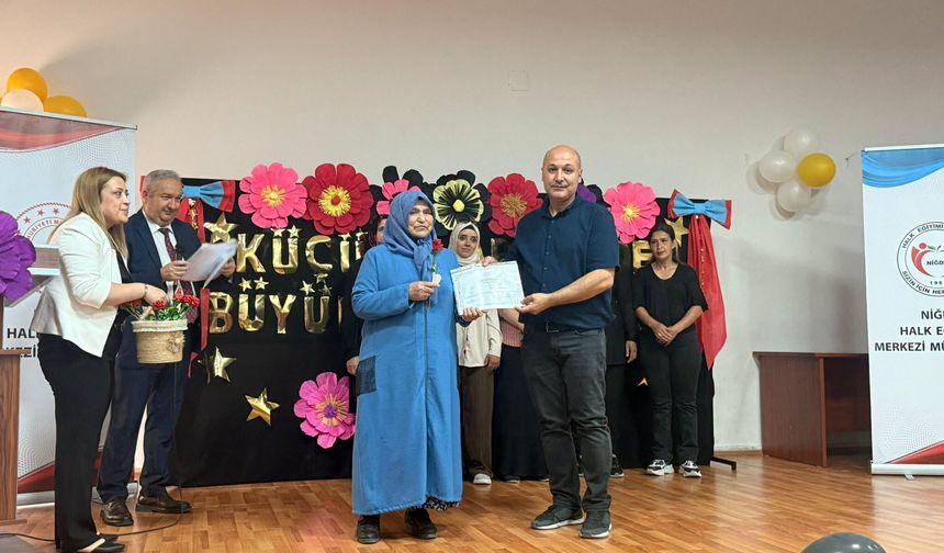 Azmin Zaferi: Yetişkinlerin Sertifika Gururu