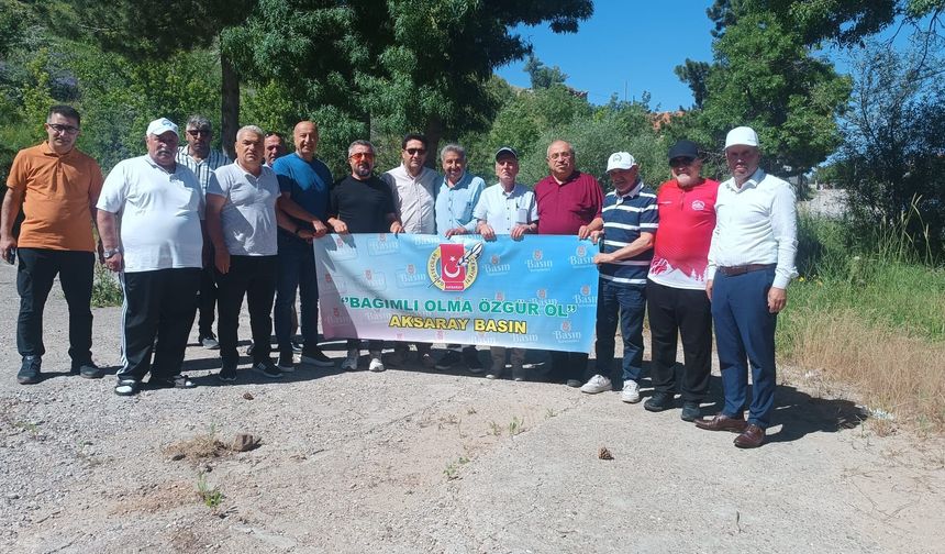 Gazetecilerden bağımlılık karşıtı yürüyüş