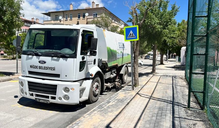 Mahallelerde temizlik çalışması