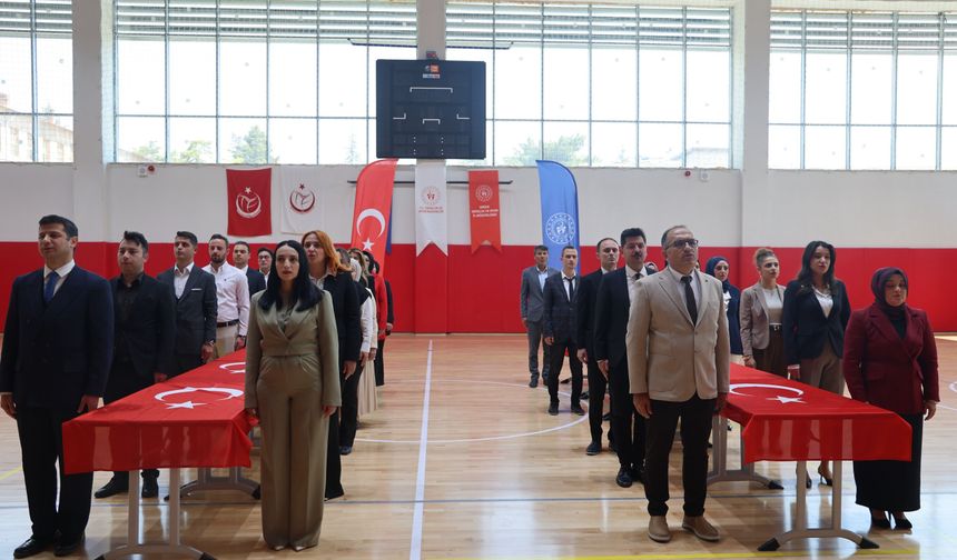 Memur adayları yemin etti