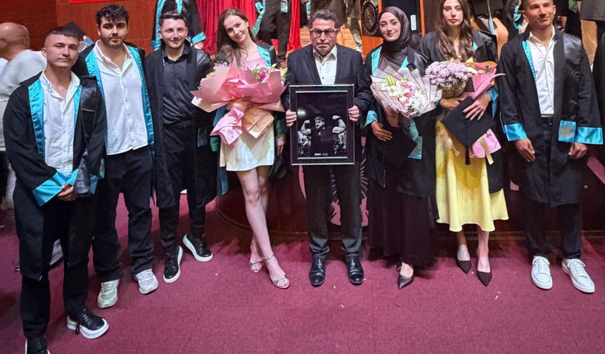 Spor Bilimlerinde mezuniyet coşkusu yaşandı
