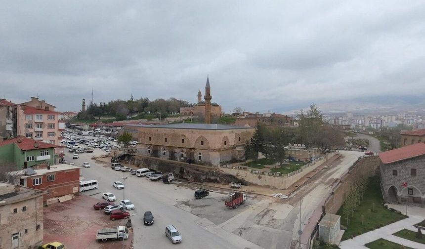 Sungur Bey Cami yeniden ibadete açılıyor