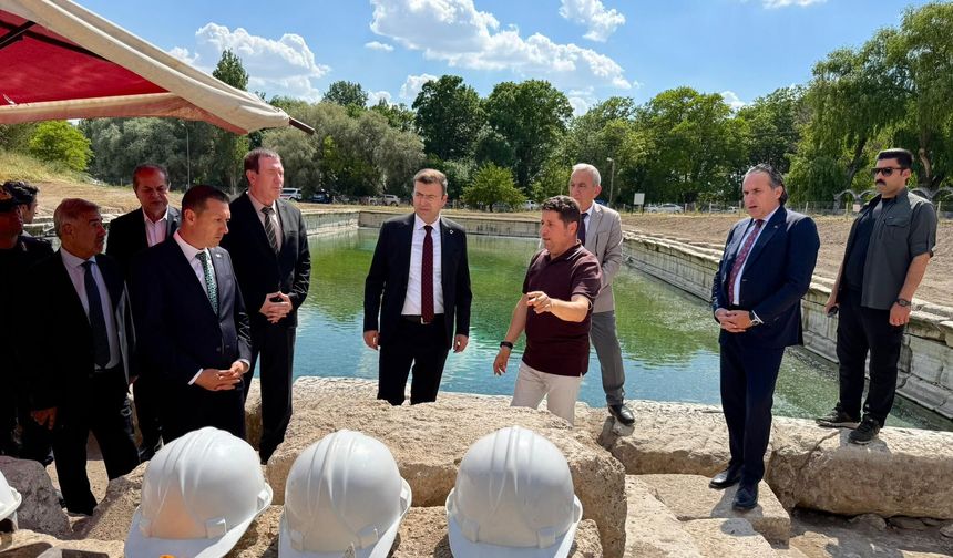 Tyana ve Roma Havuzuna inceleme