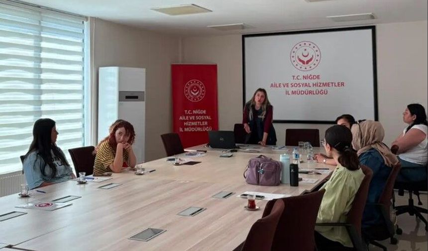 Aile ve Sosyal Hizmetler Personeline AFAD eğitimi