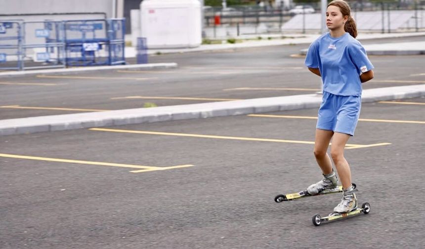 Kayak sporcuları yazın da durmuyor