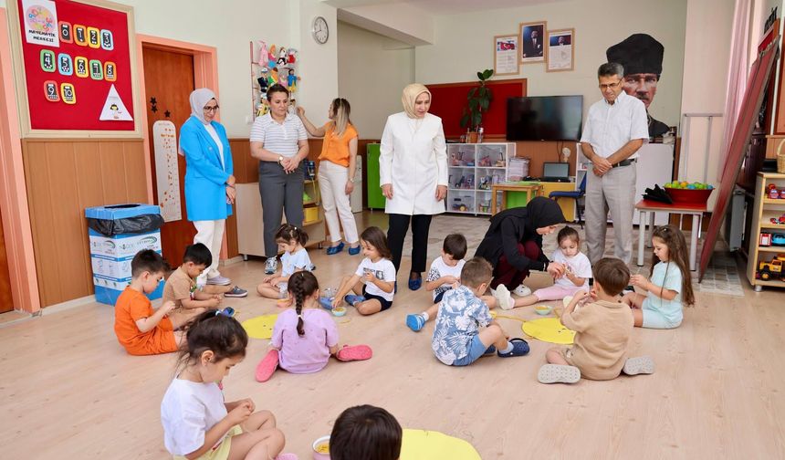 Müdür Özbek’ten Yaz Okuluna ziyaret